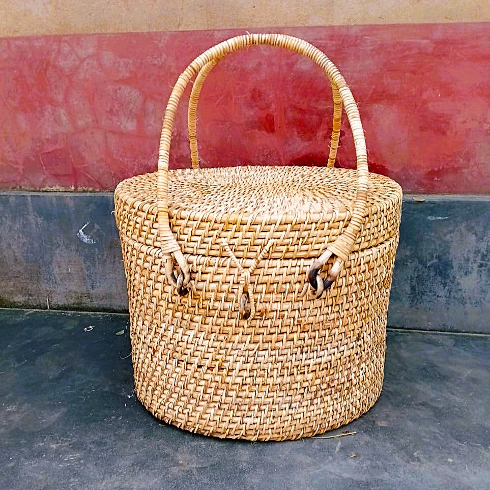 Zeme Handwoven Picnic Basket with Lid - Assam